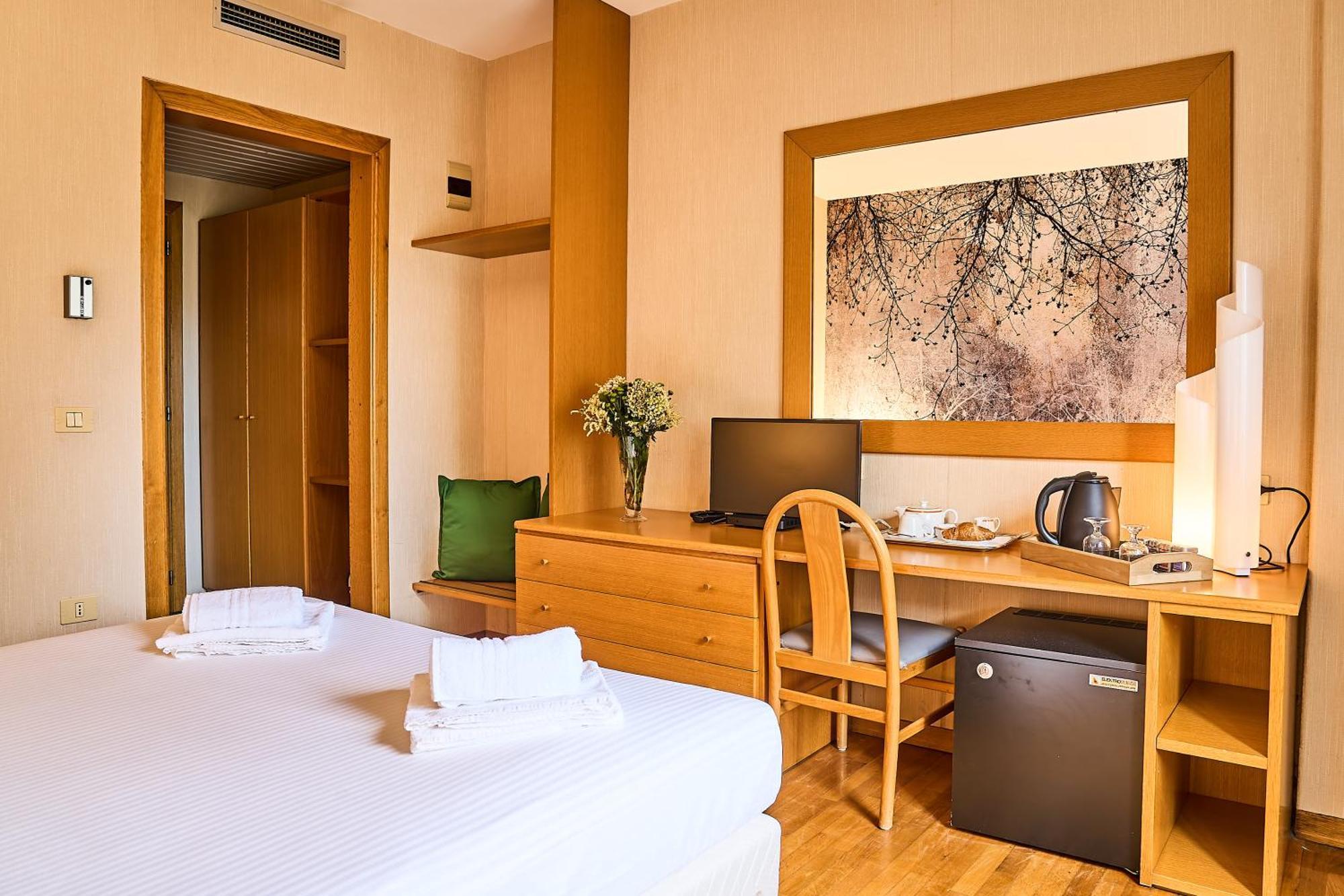 Hotel Camigliatello Камилятело Силано Екстериор снимка