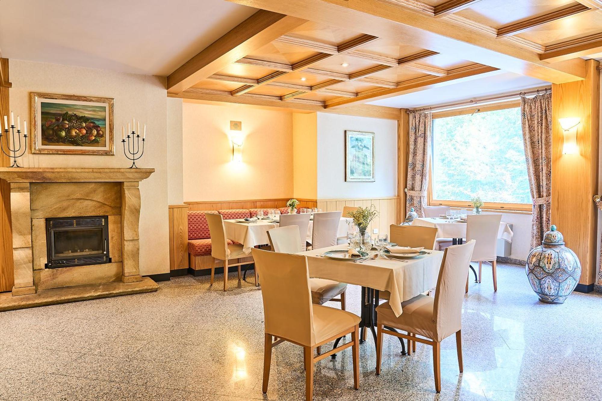 Hotel Camigliatello Камилятело Силано Екстериор снимка